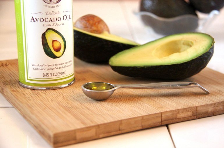 Употребление масла авокадо в пищу