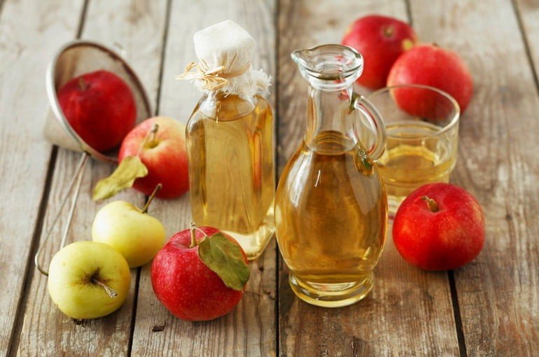 Стоит ли пить яблочный уксус утром натощак и полезно ли это?