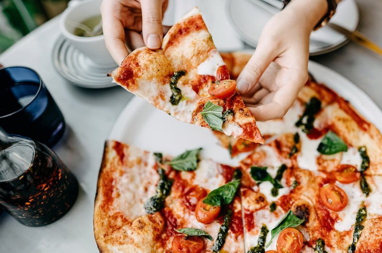 Много ли холестерина содержится в пицце?