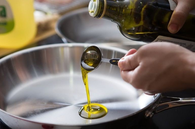 Подходит ли оливковое масло для жарки? Критический взгляд