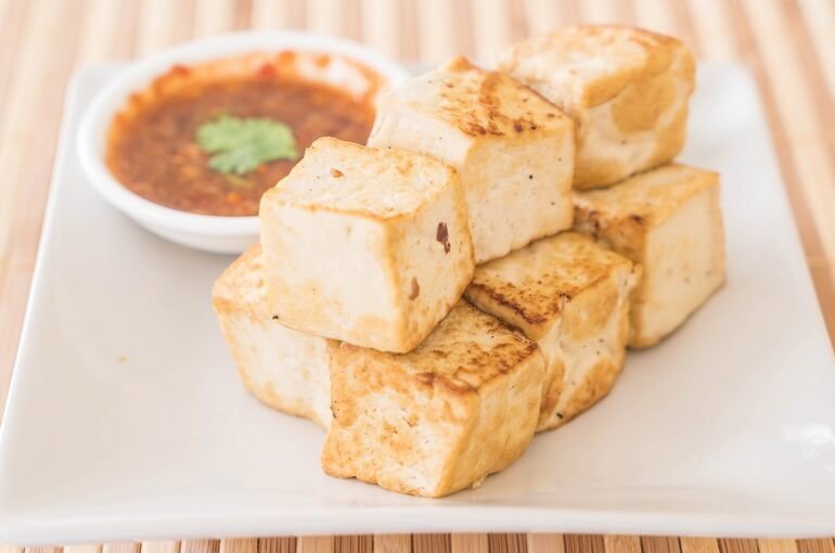 Соевый сыр тофу: полезные свойства и противопоказания