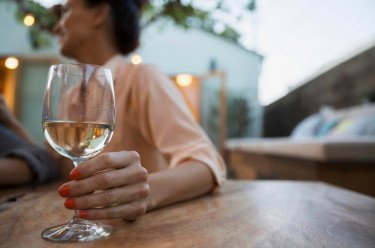 Алкоголь и рак яичников: есть ли связь?
